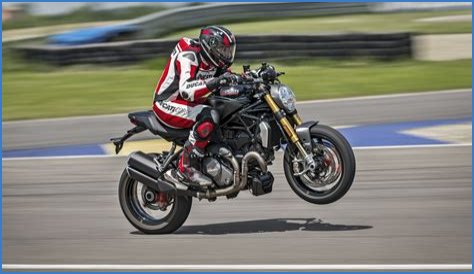 2014 Ducati Monster 1200s review